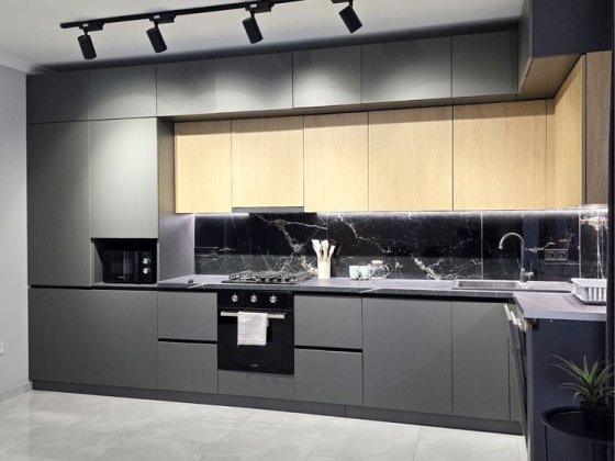 Оренда ТАУНХАУСА, ГАЗОВИЙ котел + ІНВЕРТОР + СОНЯЧНІ панелі!, вільний! Черновцы