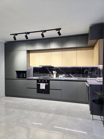 Оренда ТАУНХАУСА, ГАЗОВИЙ котел + ІНВЕРТОР + СОНЯЧНІ панелі!, вільний! - фото 1