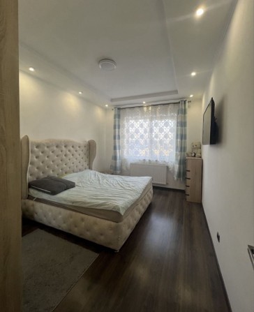 Оренда котеджу з власною парковою - фото 1