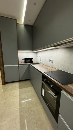 Оренда сучасного видового котеджу в центі Ужгорода - фото 1