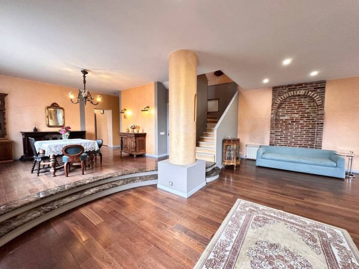 Оренда будинку, м. Київ, Соломʼянський район, вул. Нечуя-Левицького - фото 1