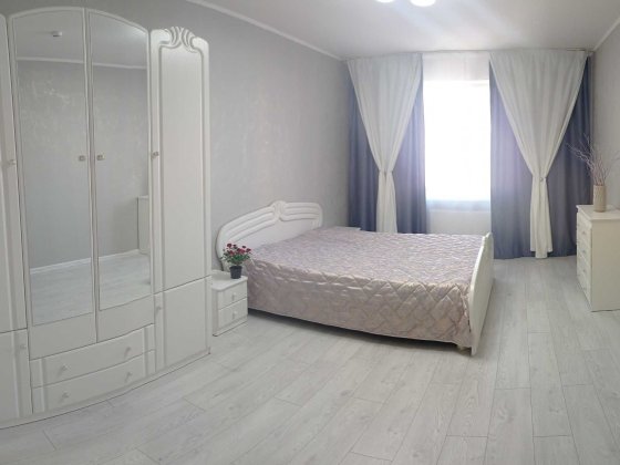 Сдам свою 2к квартиру дизайн ремонт ЖК Эврика Ломоносова (Венеция) Киев