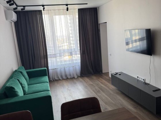 Жк Варшавський плюс оренда однокімнатноіі(євродвушка)від власника Киев