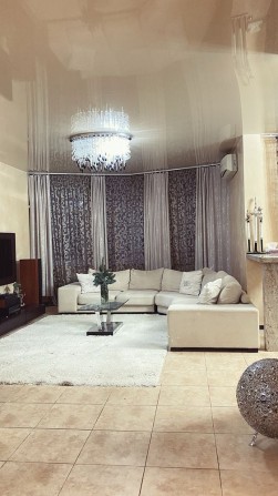 Оренда квартири на бул.Лесі Українки 23 з інверторами - фото 1