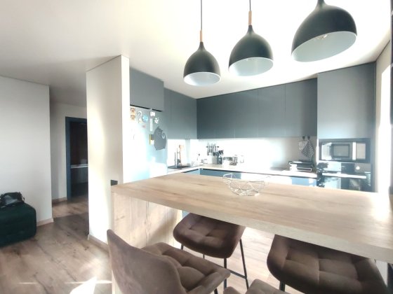 Сдам 2-х ком.65 м.кв. свет есть всегда/ Пр.Науки,108./ Центр/Дафи Днепр