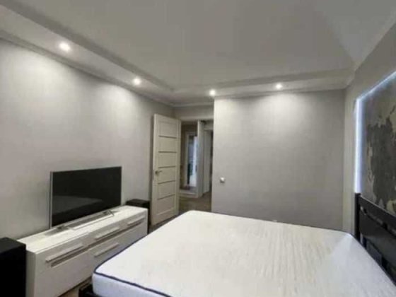 Здається 2-кімнатна квартира,вул.Жулянська,2В Киев