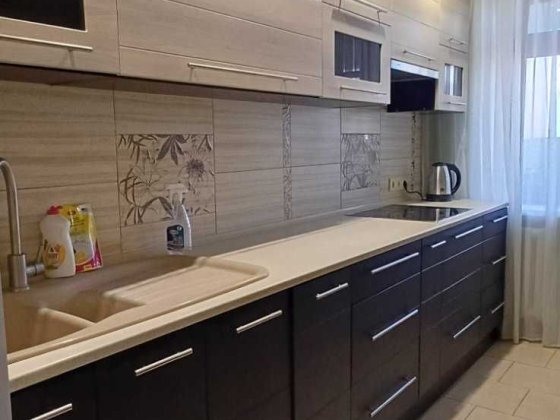 Довгострокова оренда 3-кімнатна квартира в центрі Винница