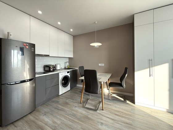 Оренда квартири біля метро Дорогожичі, 26м², вул. Петропавлівська 50Б Киев