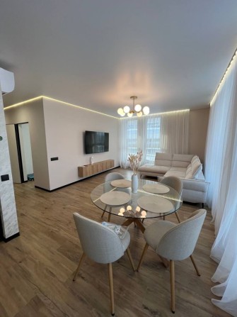 Оренда 2 кімнатної квартири + кухня студія ЖК Вікінг Парк вул. Зелена - фото 1