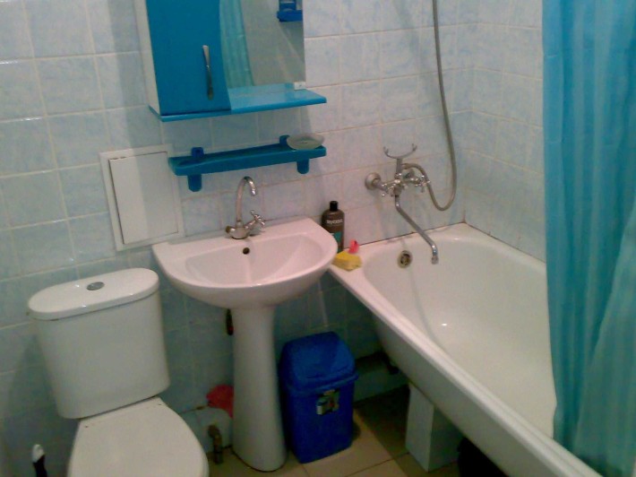 Сдаю однокомнатную кв-ру Удобства Без комиссии Любой срок Своя 10500т. - фото 1