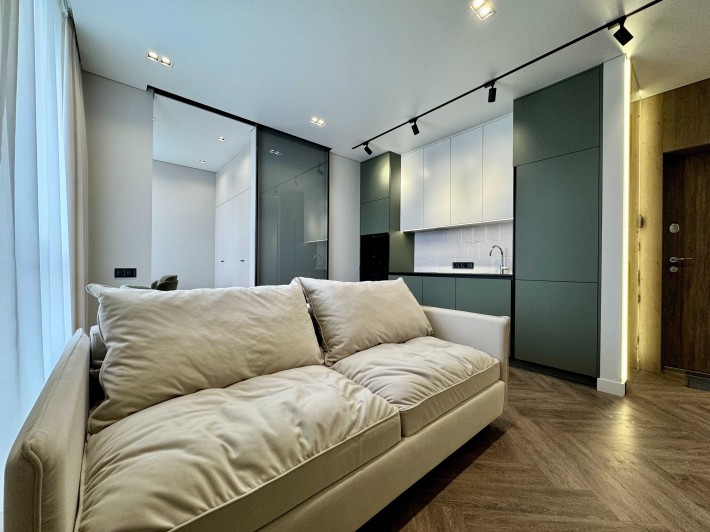 Без комісії! Дизайнерська 1-кім 41м2 з кабінетом в ЖК Республіка - фото 1