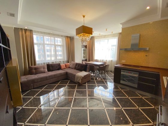 м. Олімпійська 3к 100 кв.м., 2 спальні 6-й пов/20-ти, п/паркінг, б/ком Киев