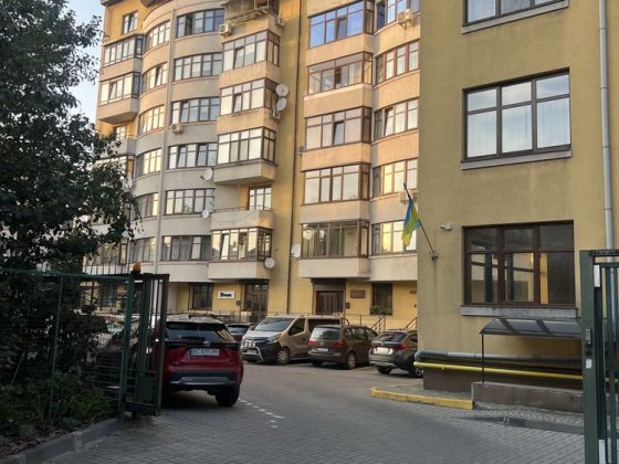 Оренда 3 кімнатноі квартири в новобудові вул Героїв Крут(Новий Львів) Львов