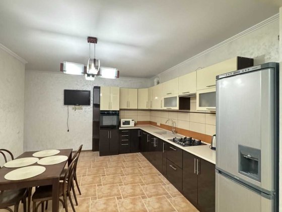 Оренда просторої квартири на вул. Шевченка, 134а (ЖК Будімекс). Львов