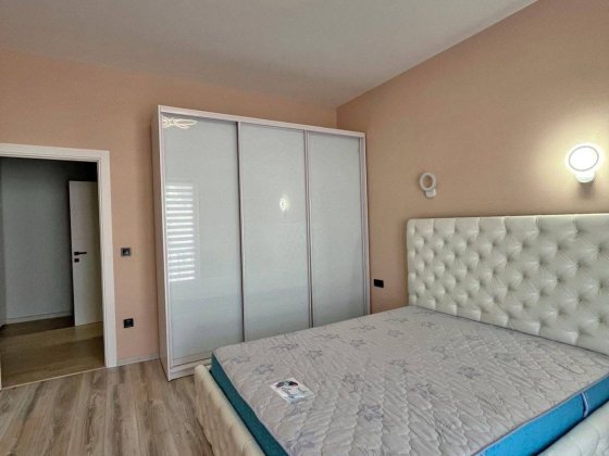 Здається велика квартира зі світлом Київ