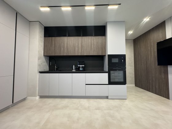 Оренда квартири з прямим виглядом на річку та місто Винница