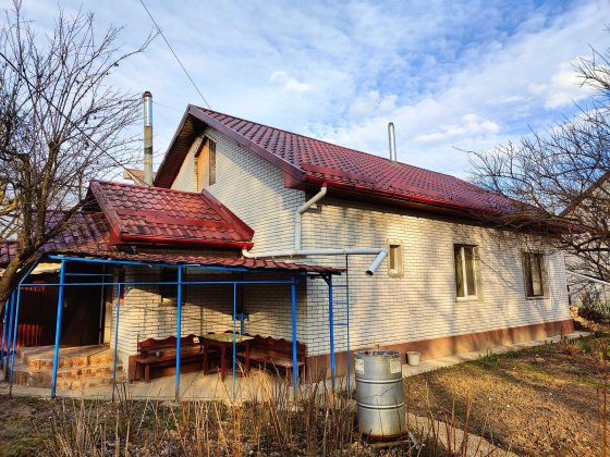 Здається 4-к.будинок по вул.Смаргадова в р-ні Він.Хуторів,читайте опис Винница