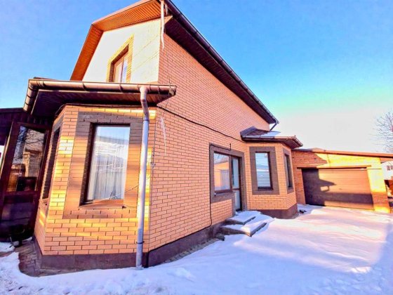 Оренда сучасного будинку. 4 кімнати, 130 квадратів. Є гараж. Перемичка Винница