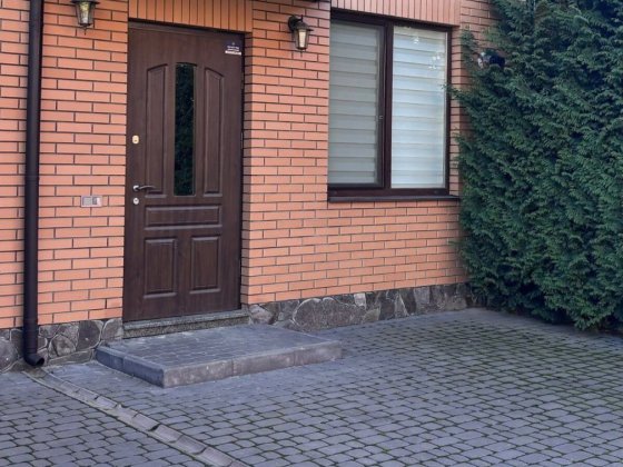 Здається Шикарний 4 кімнатний Таунхаус по Переулок Світанковий. Винница