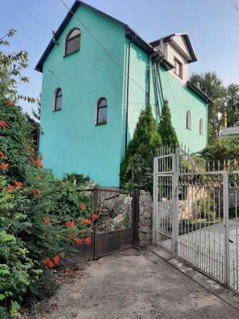 Здам 2-3й поверхи в будинку в Солов’їній рощі біля води. Без меблів - фото 1