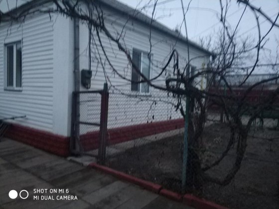 Здам півбудинку на богунії