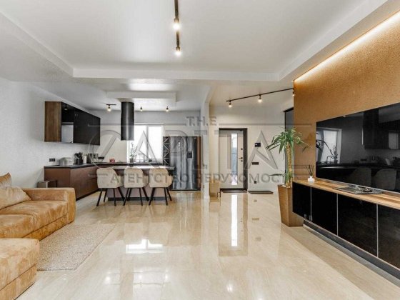 Оренда 3-кімнатного автономного будинку на Осокорках/140м2/ Київ