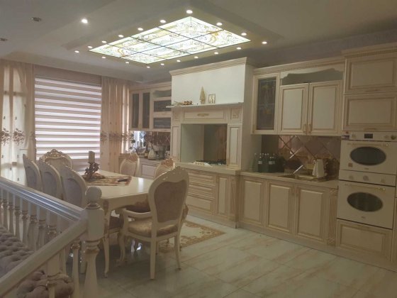 Оренда 4 кімн. будинку, вул Сахарова – Бойківська, вигляд на парк Львів