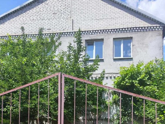 Здається 2 поверх будинок 400 м2 3 рівні, гараж,підвал Ракетне Урочище Николаев