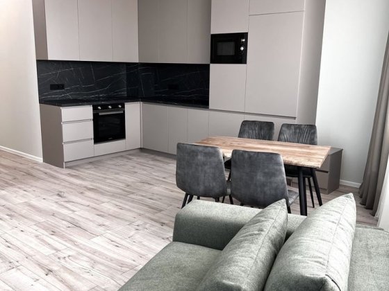 Здається чудова 3-кімнатна квартира в самому центрі Київ