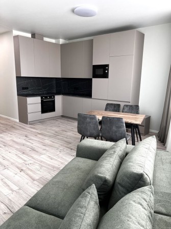 Здається чудова 3-кімнатна квартира в самому центрі - фото 1