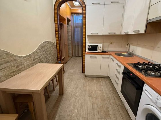 Оренда 2 кім квартири, вул Б. Хмельницького Львів