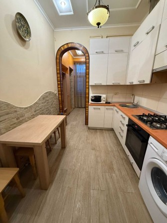 Оренда 2 кім квартири, вул Б. Хмельницького - фото 1