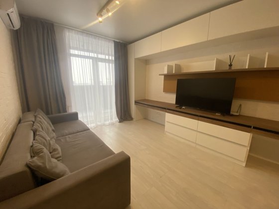 ОРЕНДА квартири поряд з метро Киев