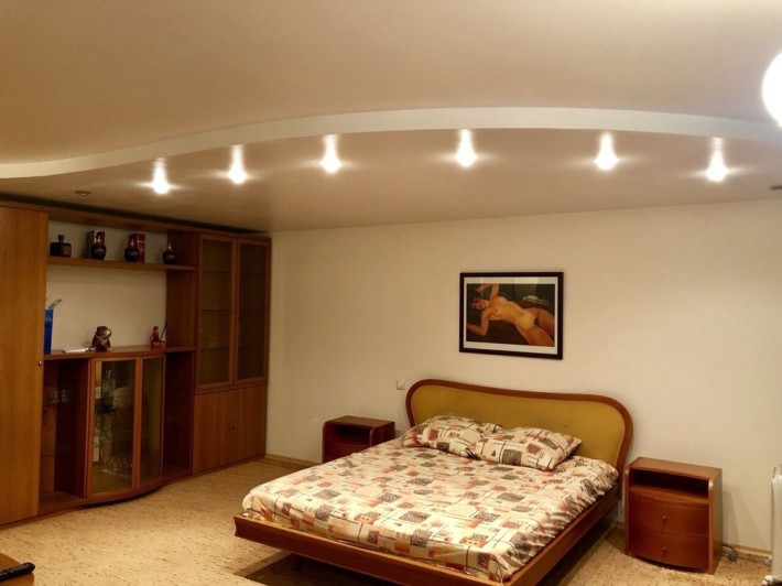 Оренда 1кім квартири в центрі міста - фото 1