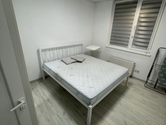 Жк Район.Без комісії,оренда 1 кімнатної квартири з кухнею вітальнею! Киев