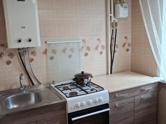 Сдаётся 3 к. квартира в Индустриальном р-не. Днепр