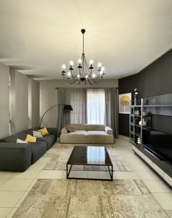 Дом 3 спальни 200м2 на 12 фонтана - фото 1