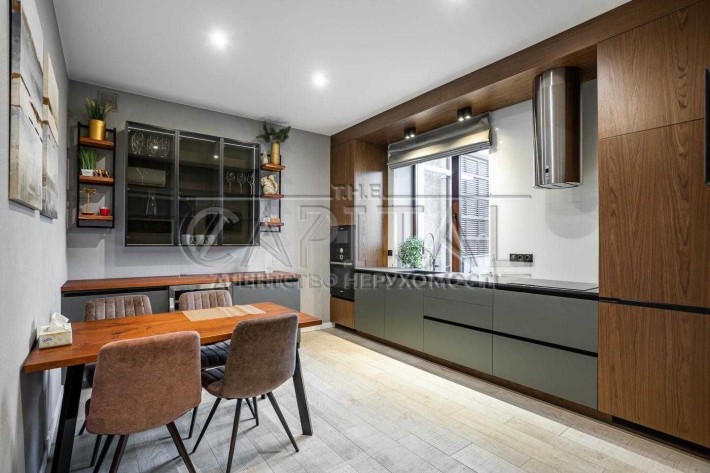 Оренда таунхаусу  212 м2 КМ «Блакитна Лагуна», Осокорки дачі - фото 1