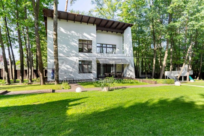 Оренда чудового будинку 300м2 вул. Патріарха Володимира Романюка - фото 1