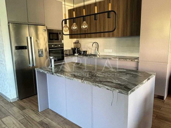 Оренда бкдинку метро Осокорки ,альтернативне живлення. Киев