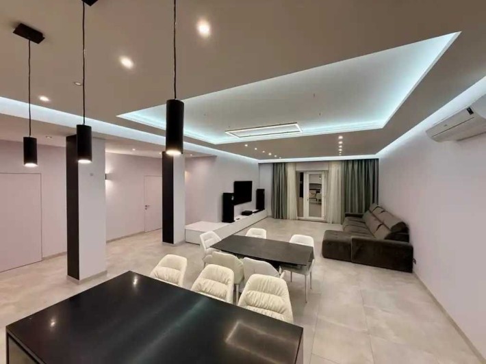 Сдам современный дом в Новоалександровке - фото 1