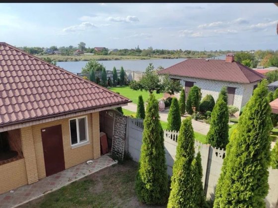 Сдам двухэтажный дом в Новоселовке Новоселовка