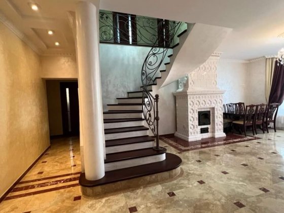 Довгострокова оренда авторського будинку Кинчеш