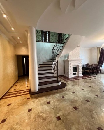 Довгострокова оренда авторського будинку - фото 1