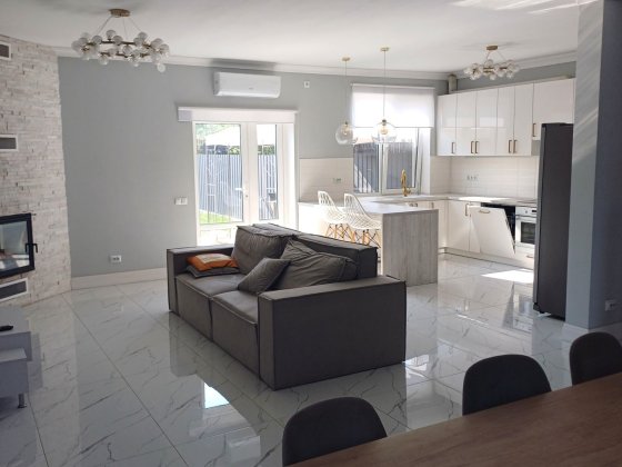 ОРЕНДА танхаус з паркомісцем Софиевская Борщаговка