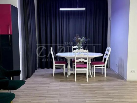 Оренда автономного будинку 300 м² з басейном в с.Гатне Гатное