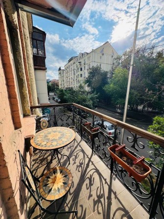 ТОП №1! Перша здача! Авторська квартира в історичному серці Подолу. - фото 1