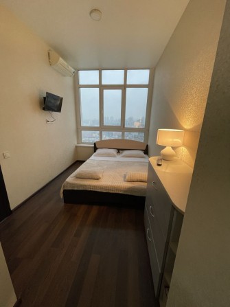 Без Комиссии Центр Университет ЖД Вокзал ЖК Элегант Жилянская 118 - фото 1