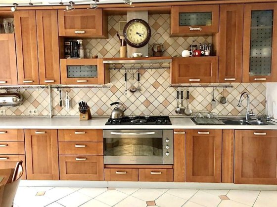 Здається чудова 4 кімнатна квартира район Поділля. Винница