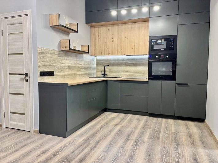 Сдам 3ком квартиру ЖК Рыбинский Дафи генератор лифт вода - фото 1